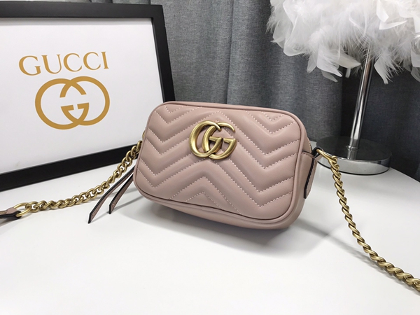 激安グッチバッグコピー側面デザイン